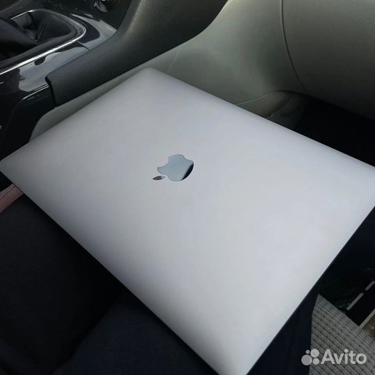 Macbook Air 13 2020 m1