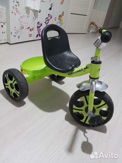 Трехколесный велосипед