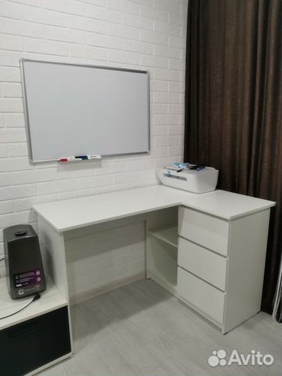 Письменный стол угловой