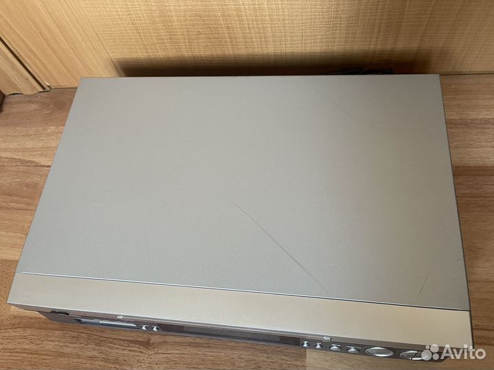 Видеомагнитофон JVC HR-J785EE Hi Fi Stereo