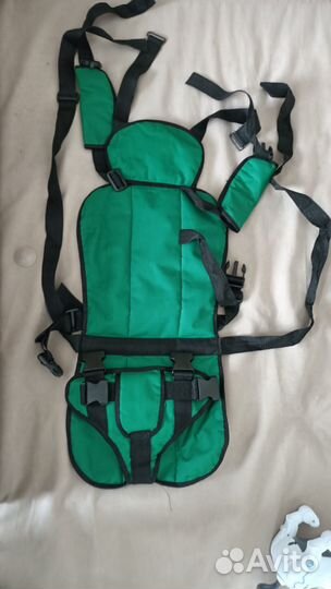 Продам бескаркасное детское автокресло