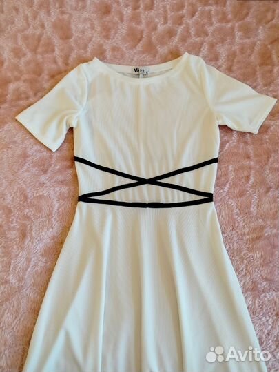 Белое длинное платье S