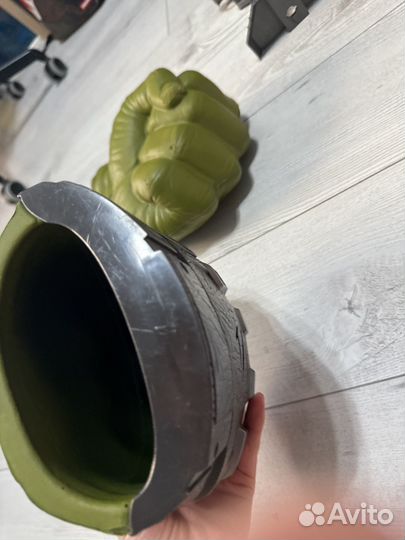 Перчатки Халка