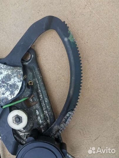 Мерседес W124 купе - элстподьемники Передние