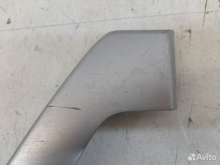 Накладка обшивки двери задняя левая Toyota Land