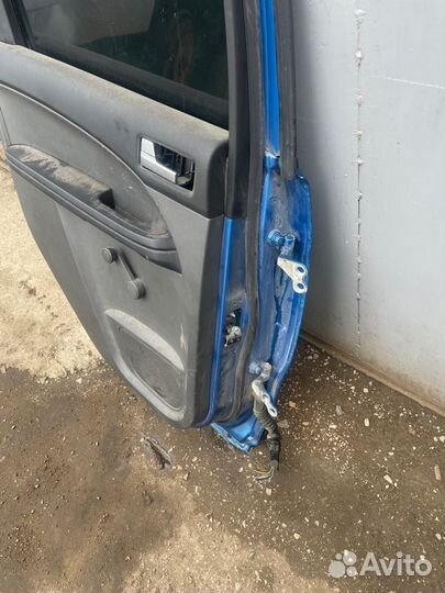 Дверь задняя левая Ford C-Max aoda 2006