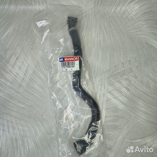 Патрубок системы охлаждения BMW 17127596841