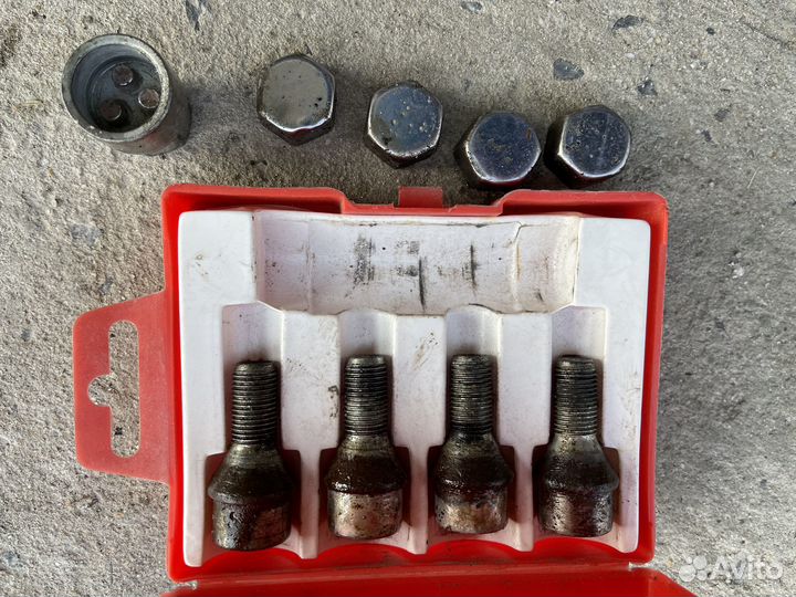 Секретные болты