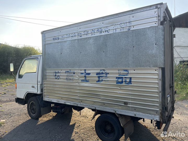 Mazda Тitаn цельнометаллический, 1989