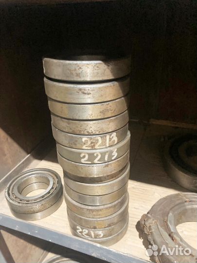 Подшипник 2213
