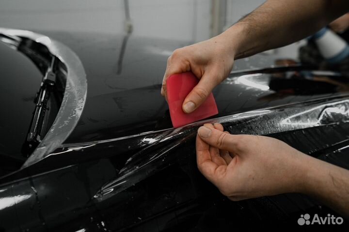 Мастер по оклейке автомобилей пленкой