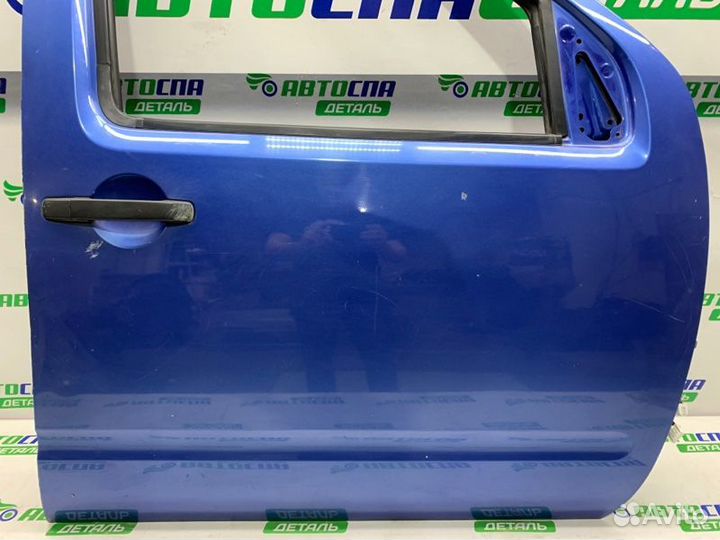 Дверь в сборе передняя правая Nissan Navara пикап