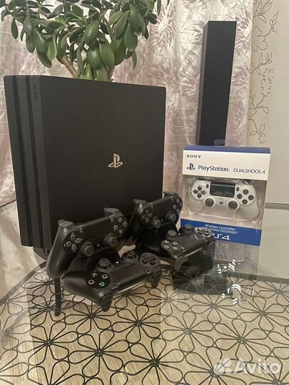 Sony PS4 pro+ игры+ подписка