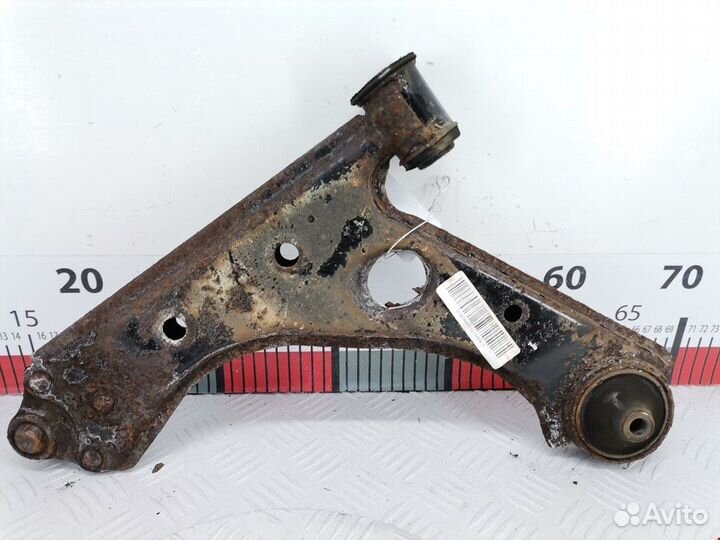 Рычаг передний правый Opel Corsa D рест. 2011