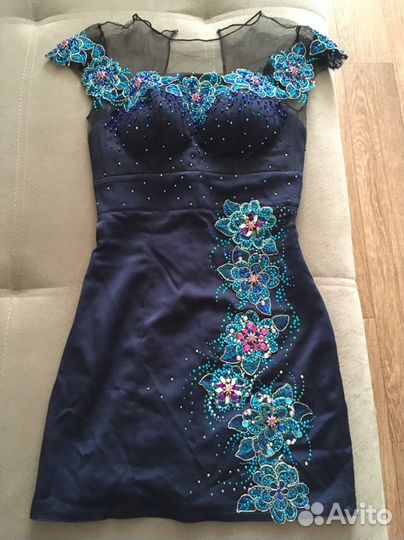 Вечернее платье