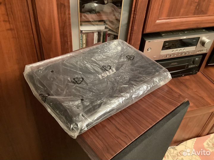 Нетбук MSI U135DX