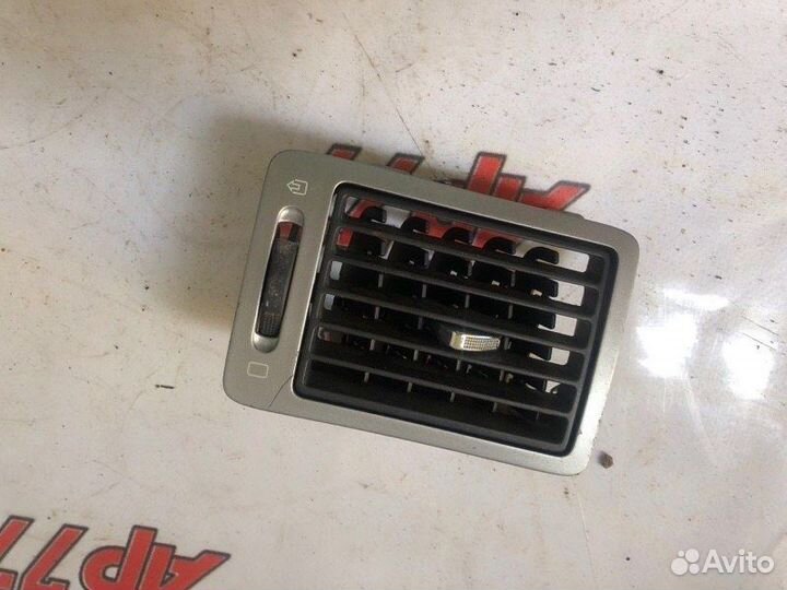 Дефлектор воздушный Peugeot 307 3A/C DW10TD 2005