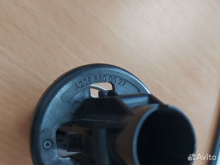 Отбойник капота упор Мерседес C,E, AMG, CLS 2016