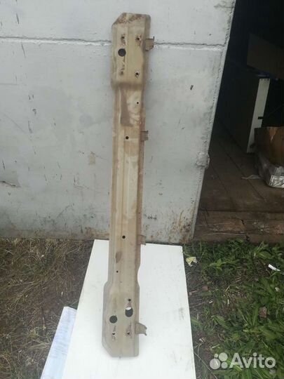 Усилитель заднего бампера на сартiva