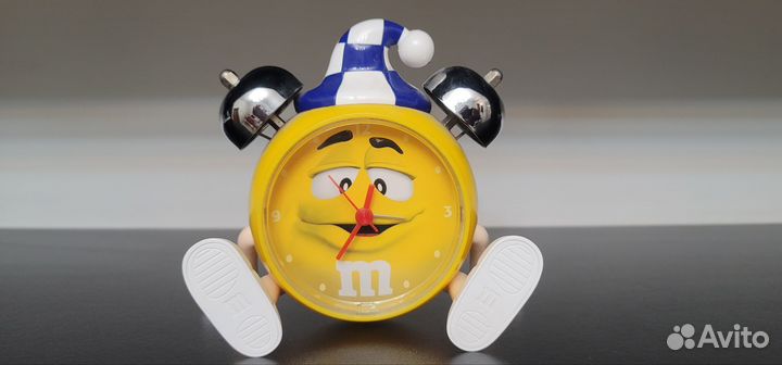 Часы будильник m&d