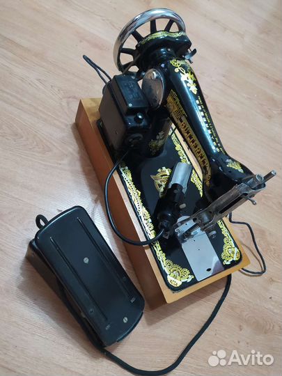 Швейная машина б/у