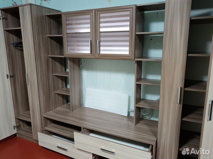 Стенка в гостиную со шкафом под тв бу