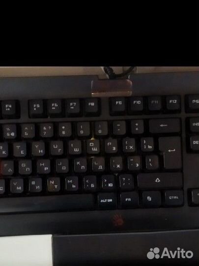 Игровая клавиатура с подсветкой