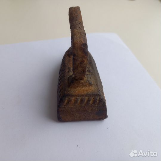 Старинный манжетный утюг