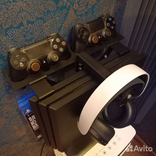Кронштейн на стену для PS4 Pro