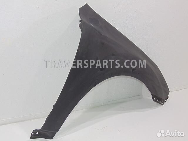 Крыло переднее правое