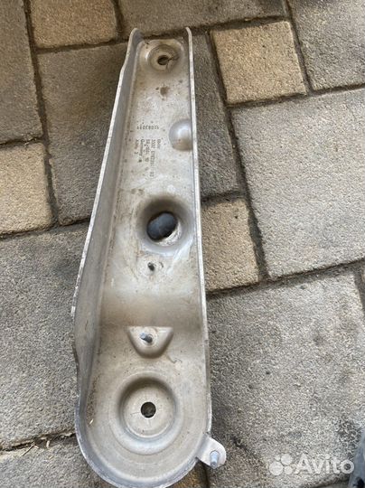 Реактивная тяга П Пд BMW 7 F01 33326782394