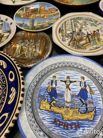 Коллекционные тарелки из разных стран