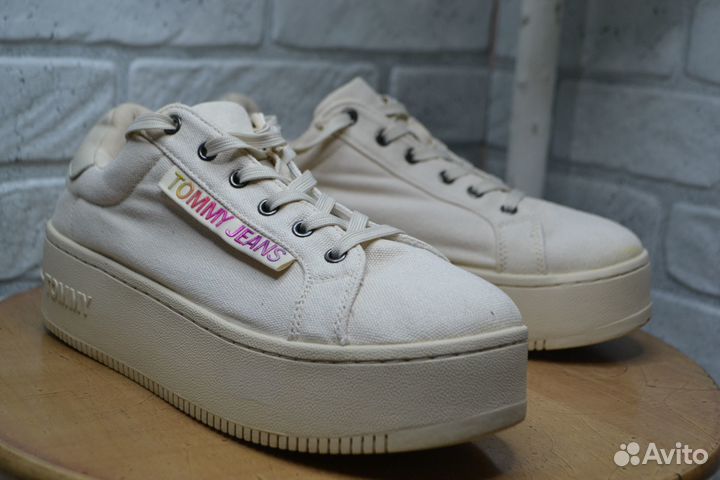 Tommy hilfiger кеды 40 на платформе