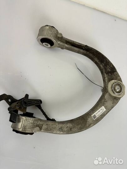 Рычаг передний левый верхний Land Rover 2 рест