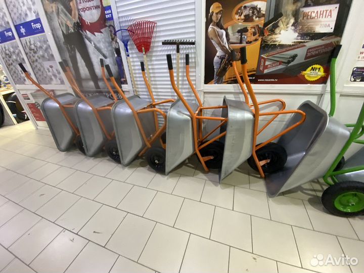 Тачка строительная садовая