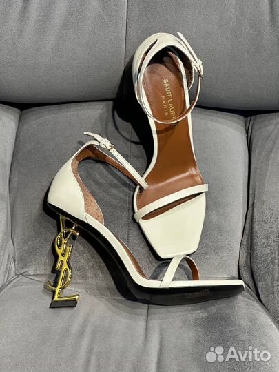 Босоножки Saint Laurent YSL белые