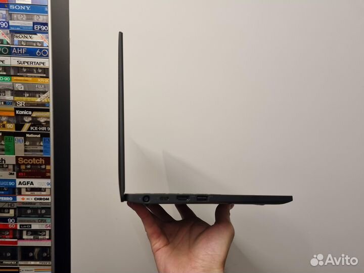 Карбоновый Dell Latitude 7390 i7/16Gb/1Tb