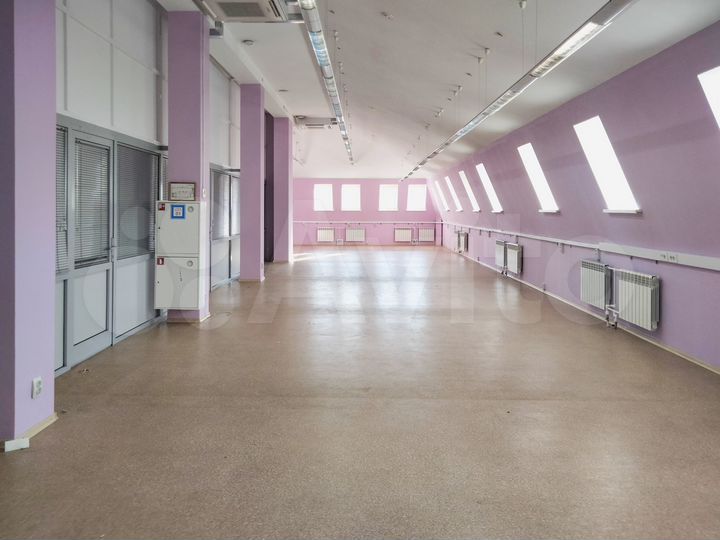В нежилом здании/кабинеты+open space