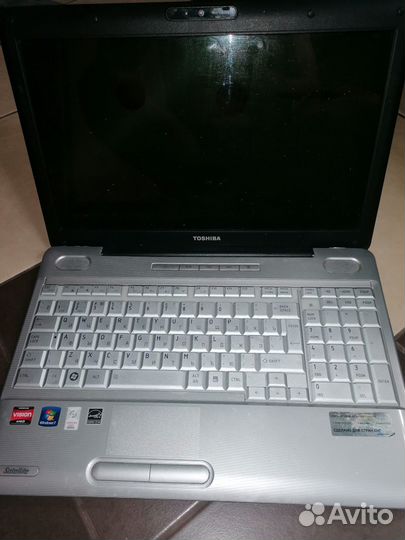 Ноутбук Toshiba Satellite L500D-17H на запчасти