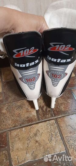 Хоккейные коньки botas 102