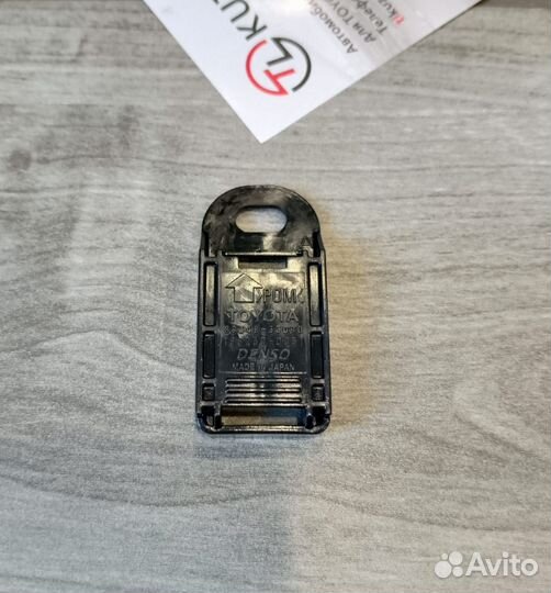 Крепление парктроника Камри 40 2009-2011