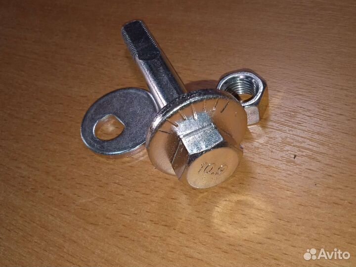 Болт развальный Шевроле Лачетти