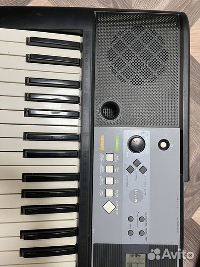 Электронное пианино yamaha