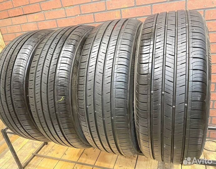 Kumho Solus TA31 215/55 R17 94V