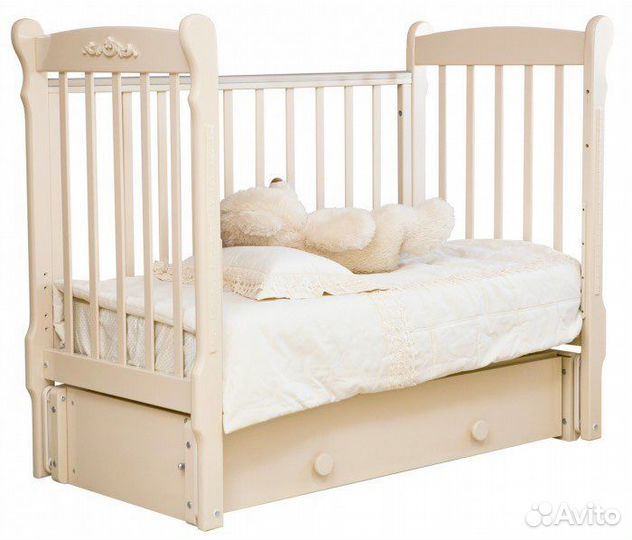 Кроватка детская с продольным маятником и ящиком
