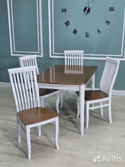 Стол и стулья