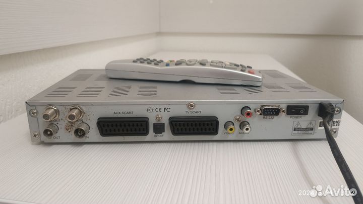 Ресивер триколор DRE-5000