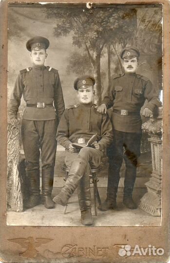 Младшие унтер-офицеры 107-го пехотного запасного П