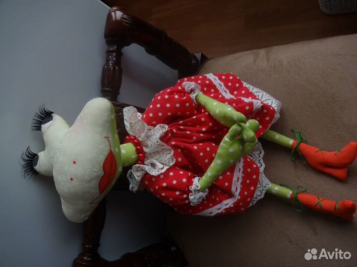 Лягушка высокая мягкая 45 см рост ручная работа