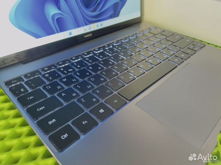 Ультрабук huawei Экран 2К Звук Dolby Atmos